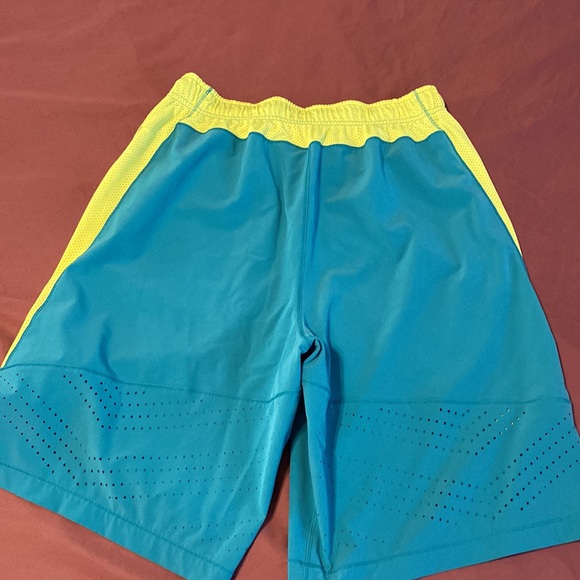 Men’s Nike pro training shorts with pockets size medium - Picture 6 of 8